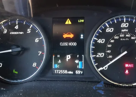 2018 Mitsubishi Outlander Le/Se/Sel from USA, damaged, VIN JA4AD3A36JZ068801